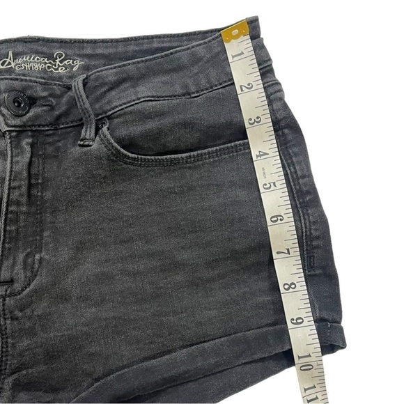 American Rag Distressed Black Wash Denim Shorts sz 9 - Picture 4 of 10